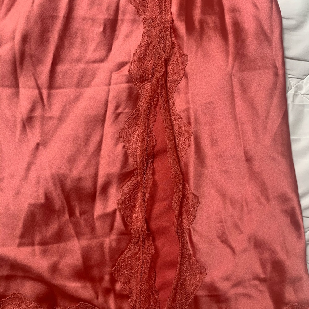Satin skirt - Picture 3 of 4